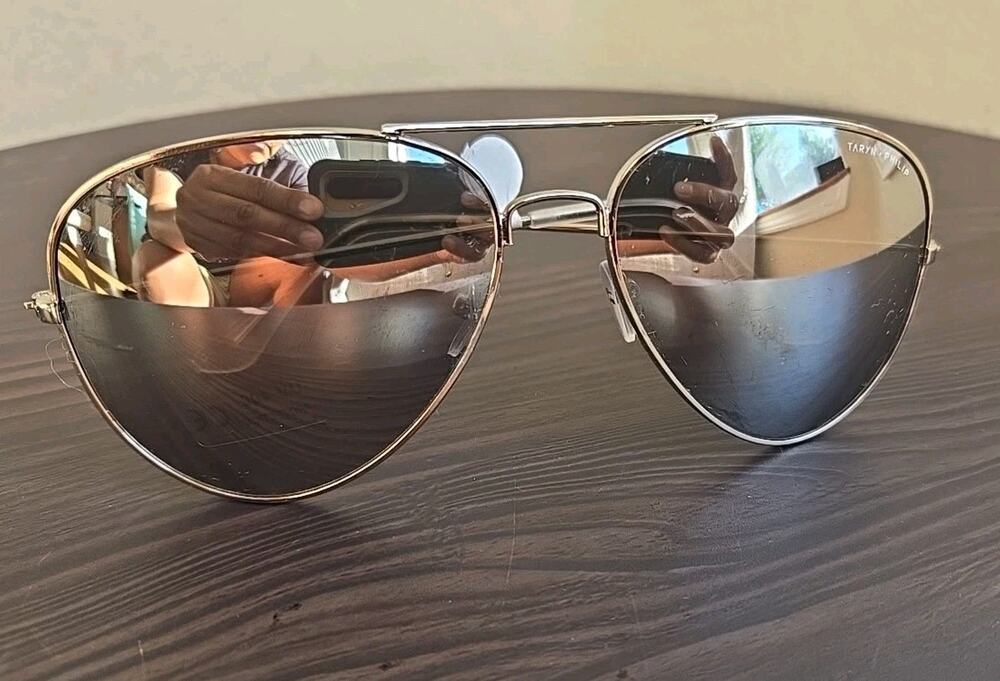 TARYN PHILLIPS Aviator Sunglasses SILVER METAL FRAME 400 UV Protection